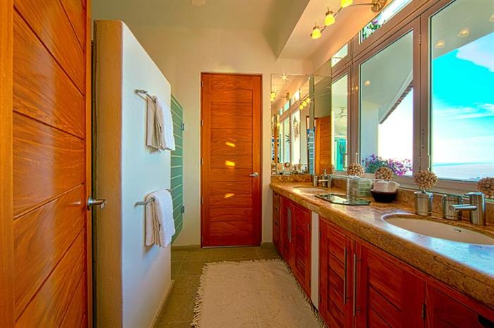 Freshen up and watch the Sunrise from this Bathroom