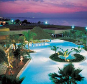 Cuba Hotels 2 - pool