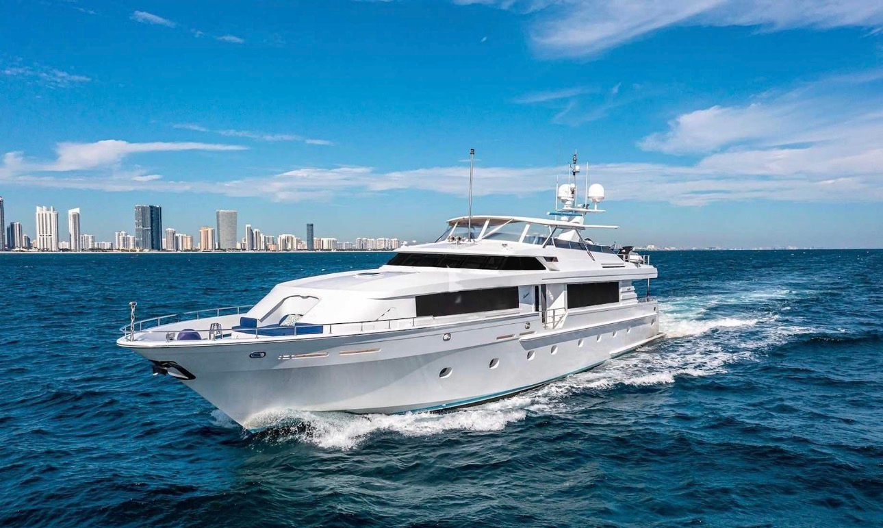 Yacht Charter